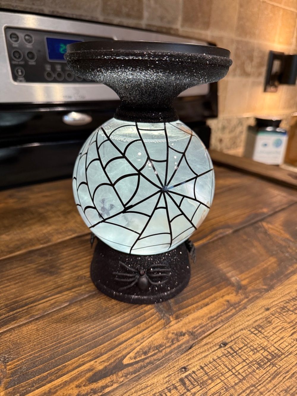Bath and Body Works Spider Web Snow Globe - 3 Wick